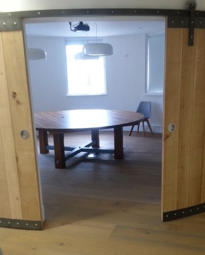 14 seater large - 14,