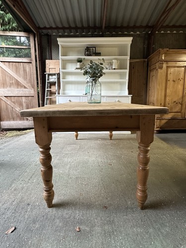 Rustic farmhouse pine kitchen - farmhouse,